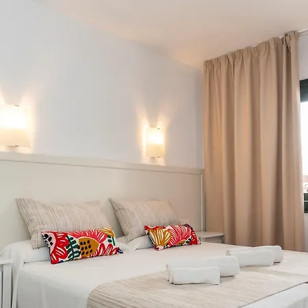 ホテル Club Menorca